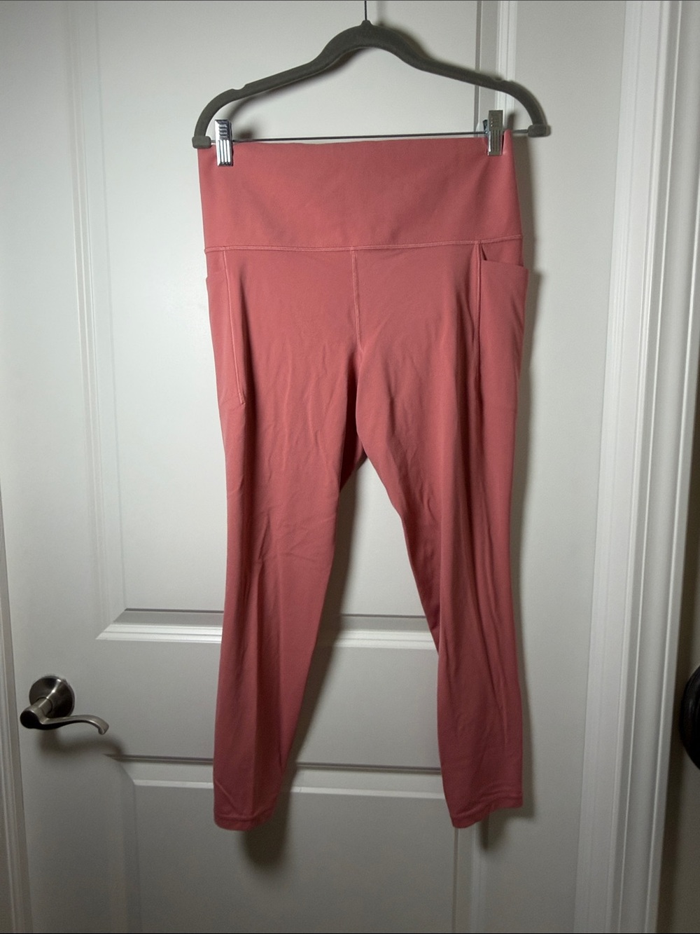 Athleta High-Waist Leggings in Dusty Rose Pink with Side Pockets